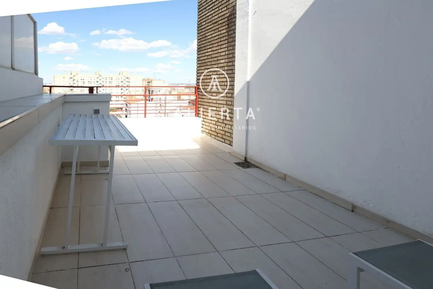 Terrace of Flat for rent in Zaragoza  with Air Conditioner and Heating