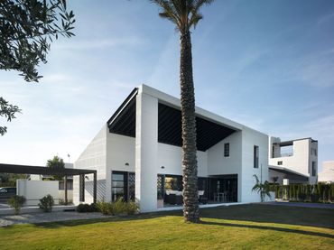 House with pool for sale in Calle Peraleja Vial 2