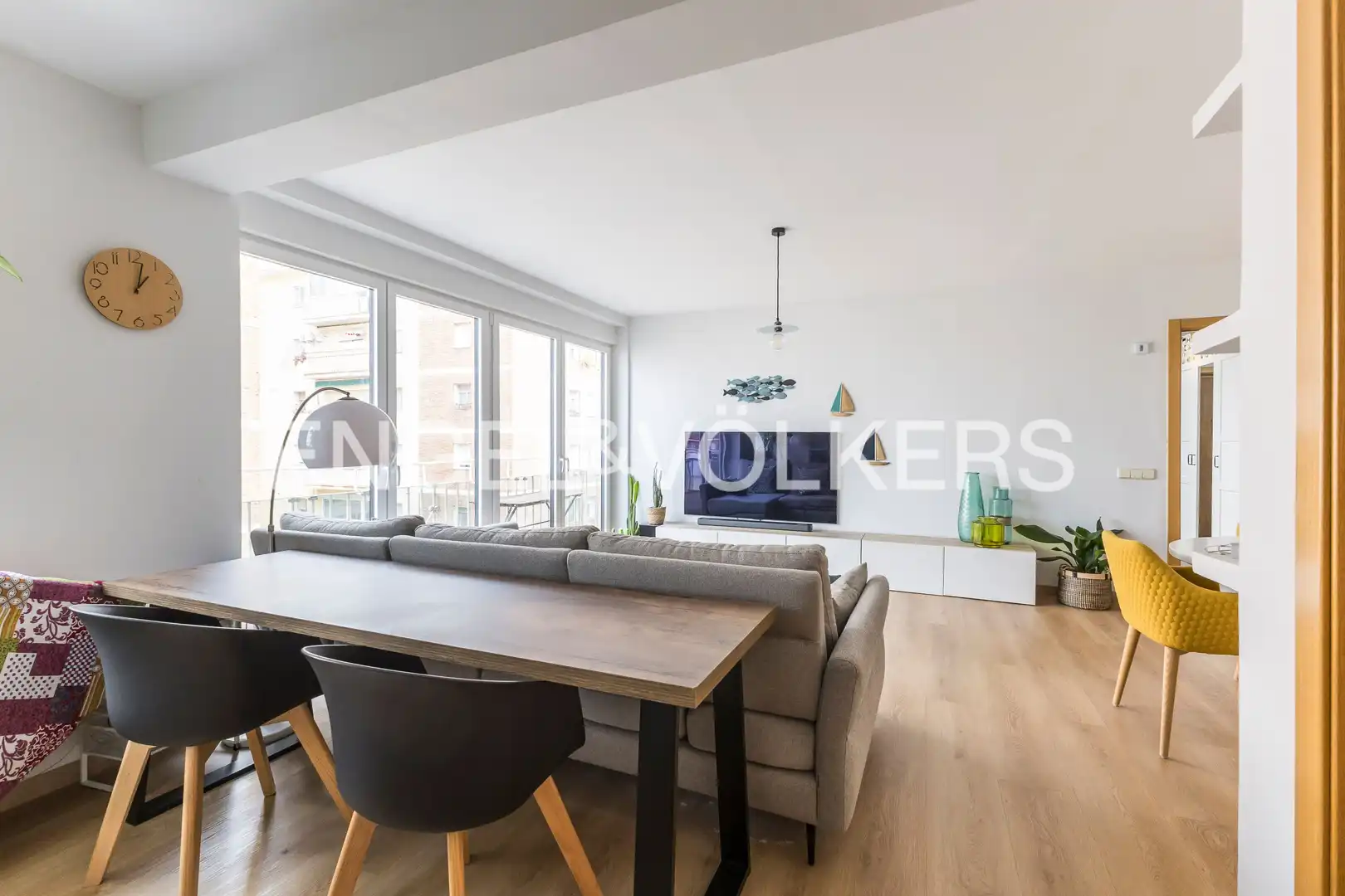 Wohnzimmer von Wohnung zum Verkauf in Madrid mit Klimaanlage, Heizung und Privatgarten