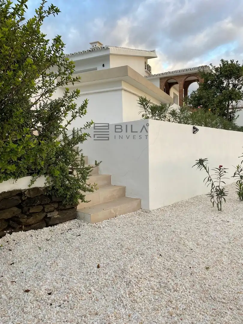 Chalet con piscina en venta en Cerros del Aguila, imagen 62