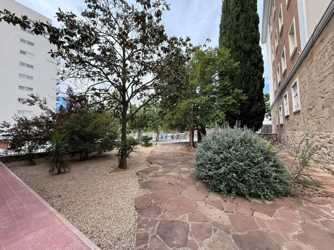 Garten von Wohnung zum Verkauf in Terrassa mit Klimaanlage und Heizung