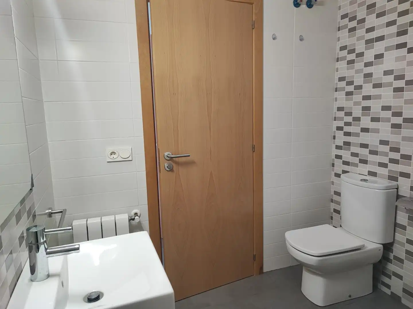 Bany de Pis en venda en Vila-real amb Calefacció, Traster i Forn
