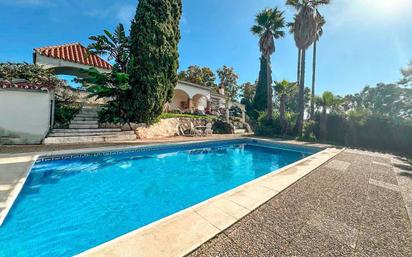 Swimming pool of House or chalet for sale in Sotogrande  with Heating, Private garden and Terrace