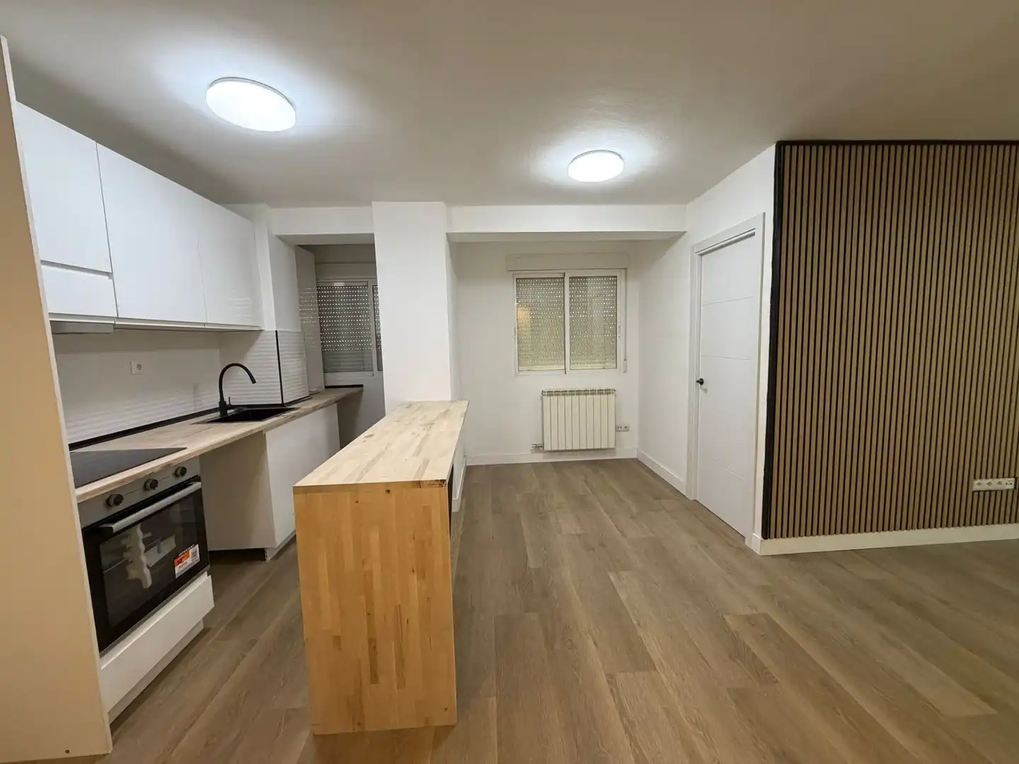 Flat for sale in Zaragoza  with Heating