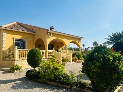 Vista exterior de Casa o xalet en venda en Elche / Elx amb Terrassa