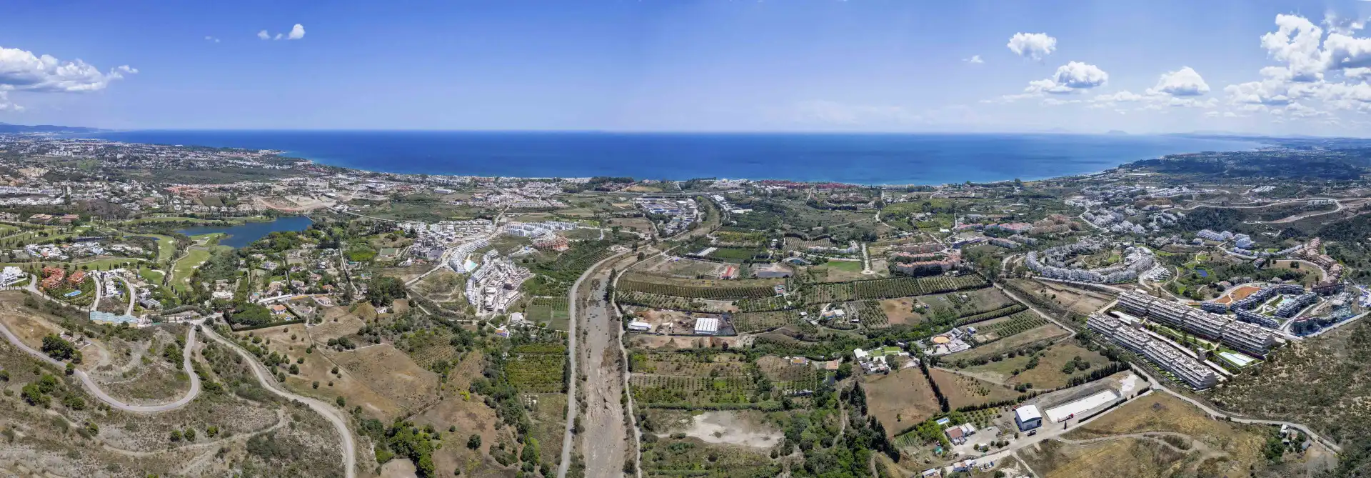 Apartamento con piscina en venta en Selwo, imagen 2