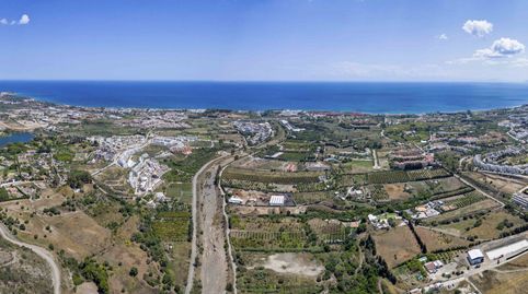 Modernos apartamentos y áticos de 2 y 3 dormitorios en La Resina, Estepona, con amplias terrazas, exclusivas zonas comunes, spa, e, imatge 2