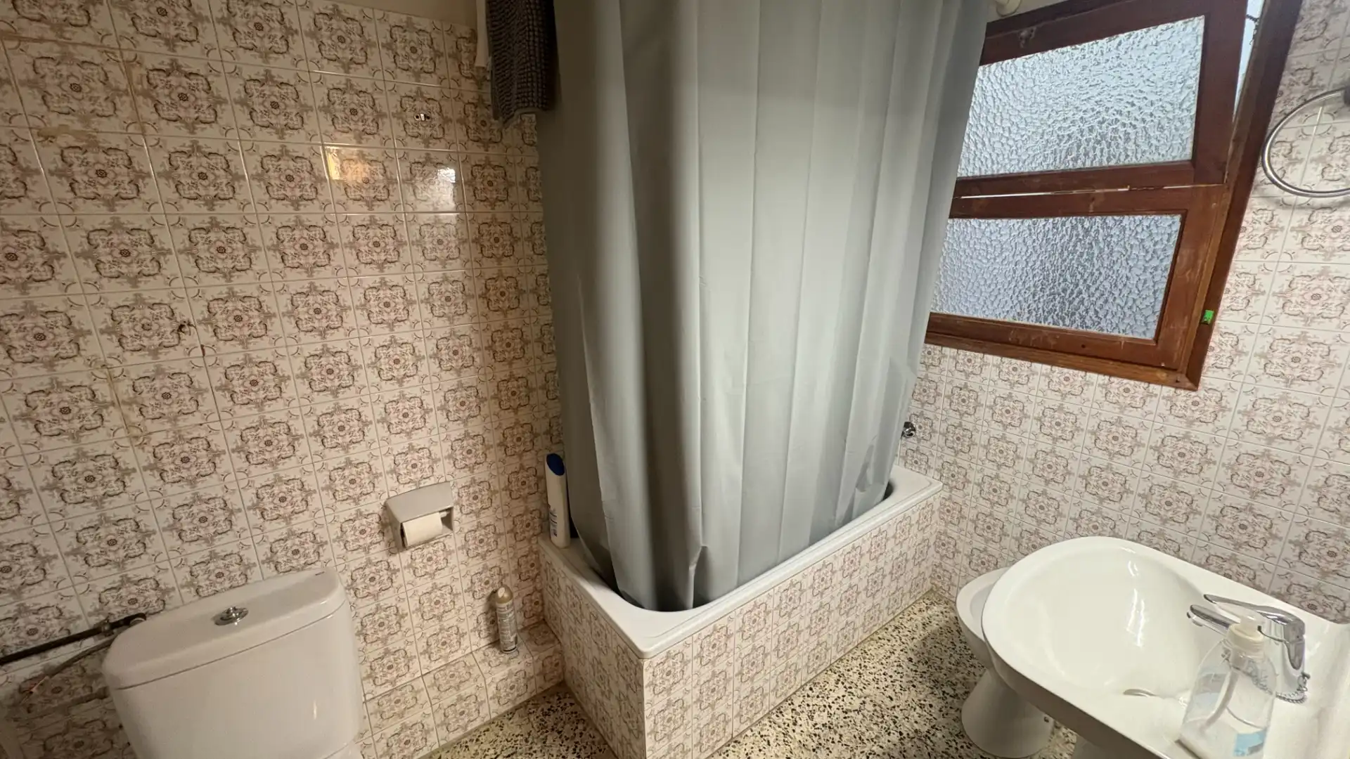 Bathroom of Flat for sale in Vallgorguina  with Terrace and Balcony