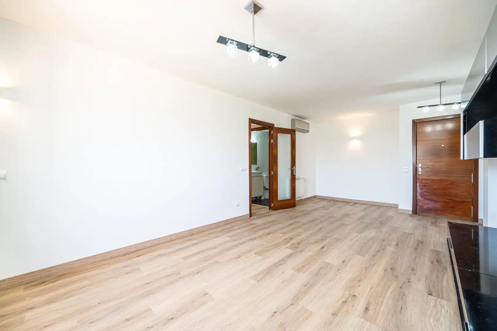 Living room of Flat for sale in Llucmajor  with Air Conditioner and Storage room