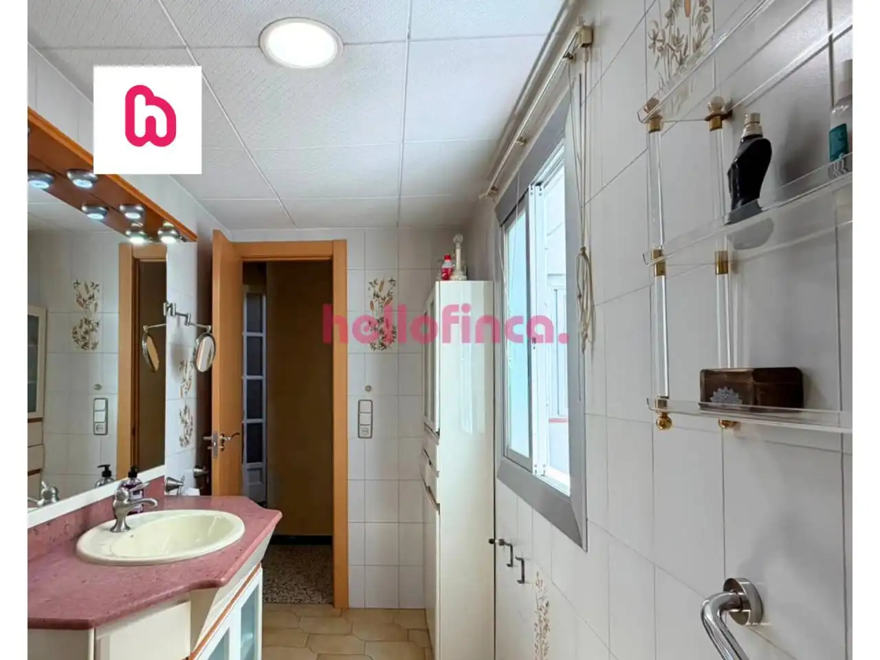 Habitación de Ático en venta en Martorell con Terraza, Amueblado y Alarma