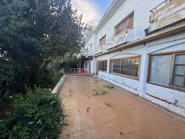 Vista exterior de Casa o xalet en venda en Mataró amb Jardí privat, Parquet i Terrassa