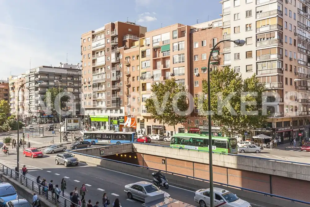Außenansicht von Wohnung zur Miete in Madrid mit Klimaanlage und Heizung