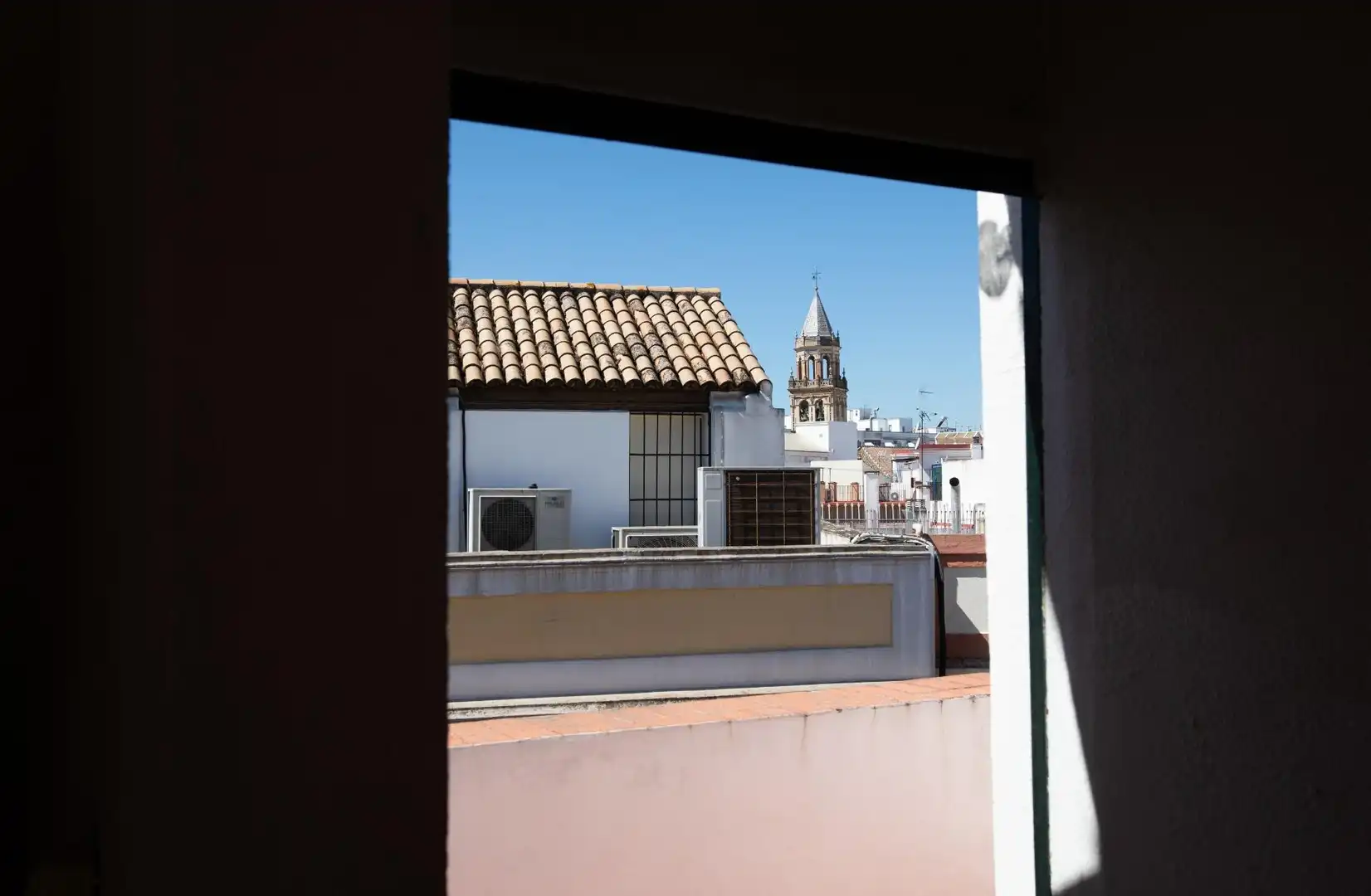 Vista exterior de Edificio en venta en Sevilla