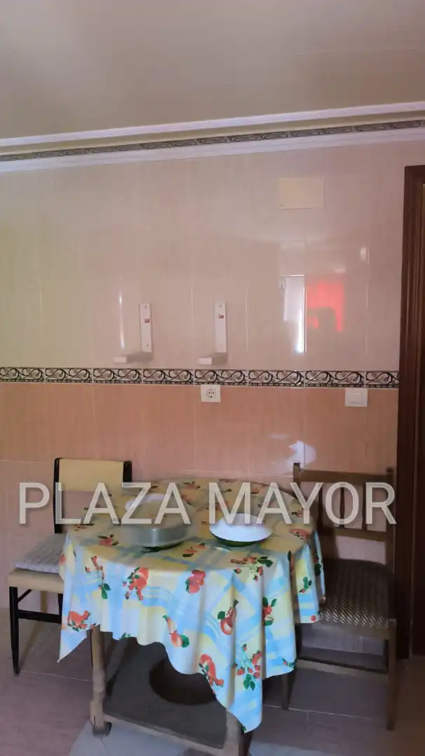 Houses for sale in Zarapicos  with Furnished