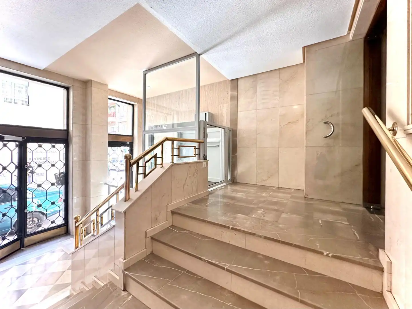 Flat with lift for sale in Calle PINTOR ZULOAGA, imagen 7