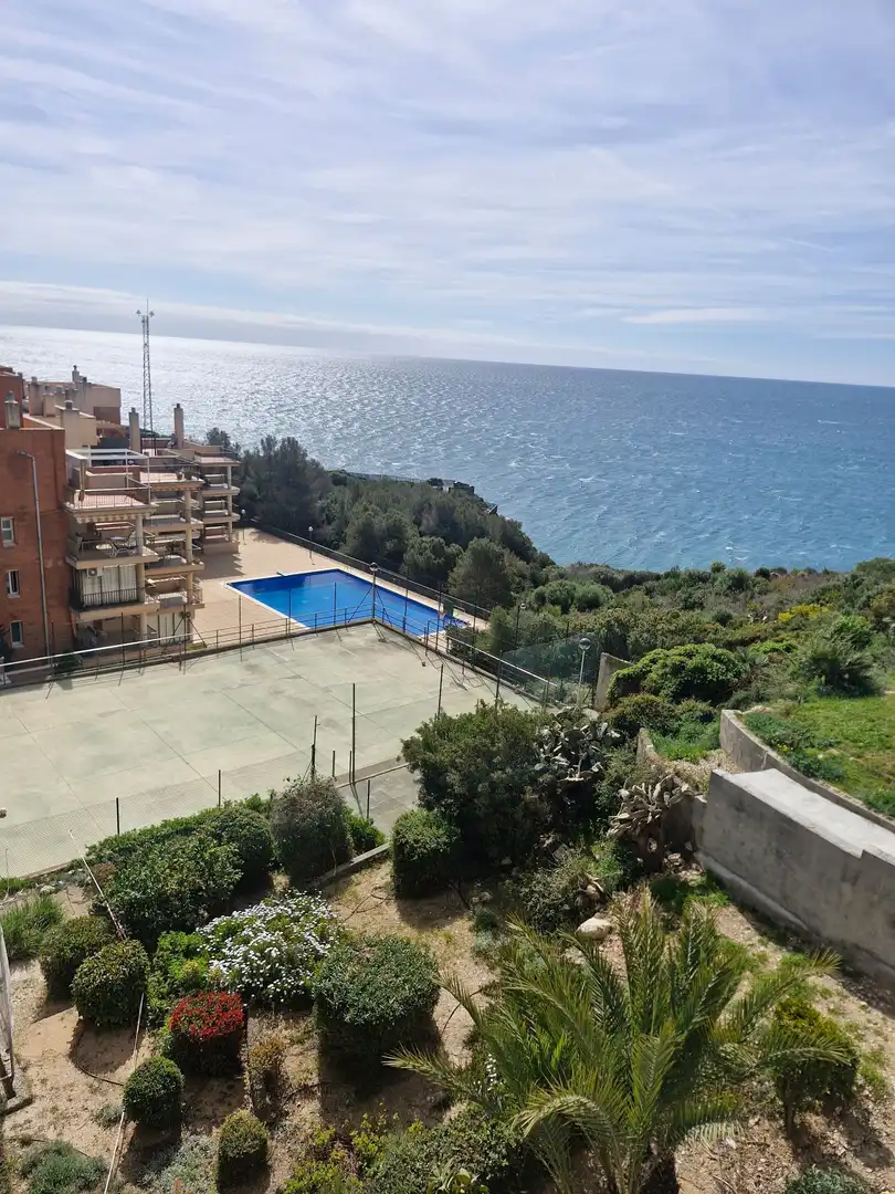 Piscina de Apartament en venda en Salou amb Aire condicionat, Terrassa i Traster