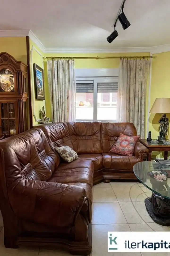 Wohnzimmer von Maisonette zum Verkauf in Lleida mit Klimaanlage, Heizung und Terrasse
