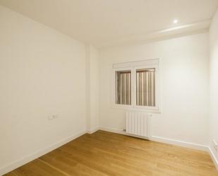 Bedroom of Flat to rent in  Sevilla Capital  with Air Conditioner, Pets allowed and Internet