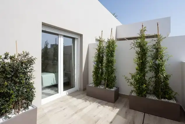 Terraza de Ático en venta en Marbella con Aire acondicionado, Calefacción y Jardín privado