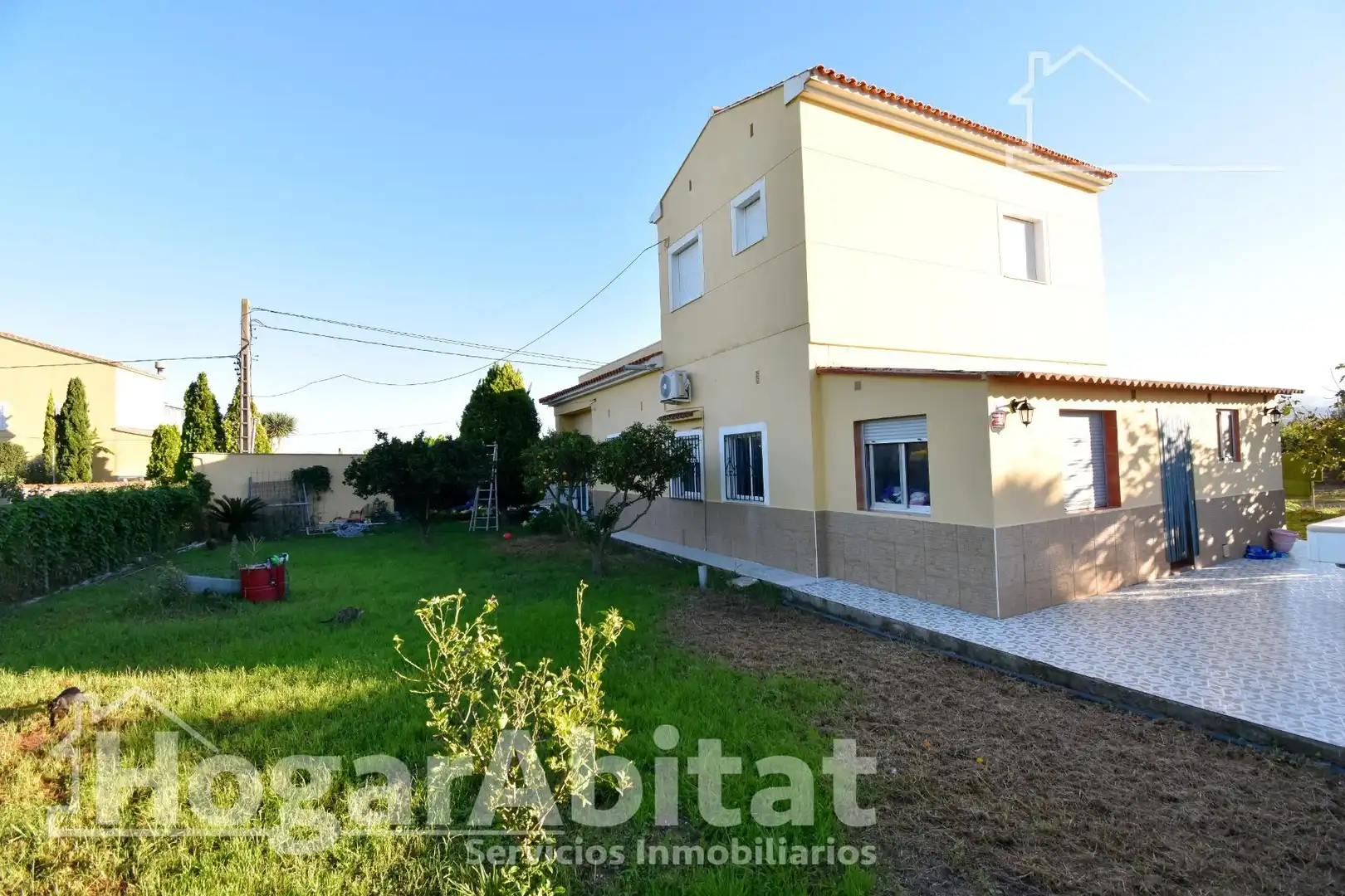Exterior view of Houses for sale in Oliva  with Air Conditioner, Private garden and Terrace