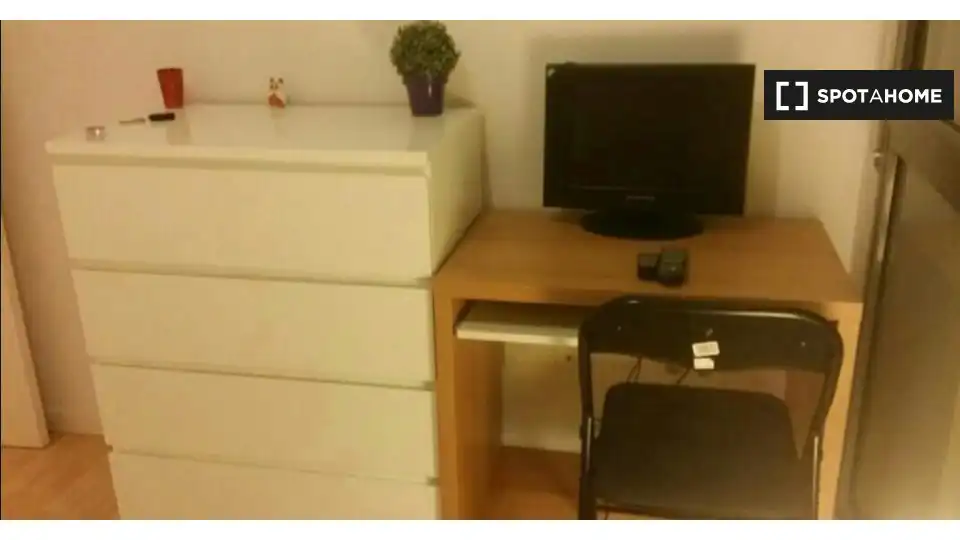 Habitació a Trinitat Vella