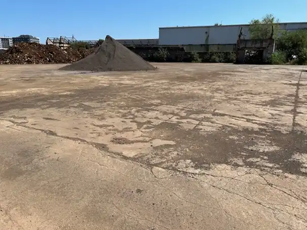 Außenansicht von Fabrik Grundstücke zur Miete in Bilbao 