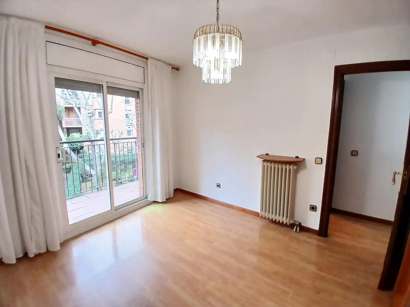 Bedroom of Flat for sale in Barcelona  with Air Conditioner, Heating and Parquet flooring