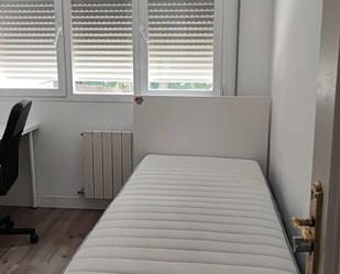 Bedroom of Flat to share in Pozuelo de Alarcón  with Air Conditioner and Terrace