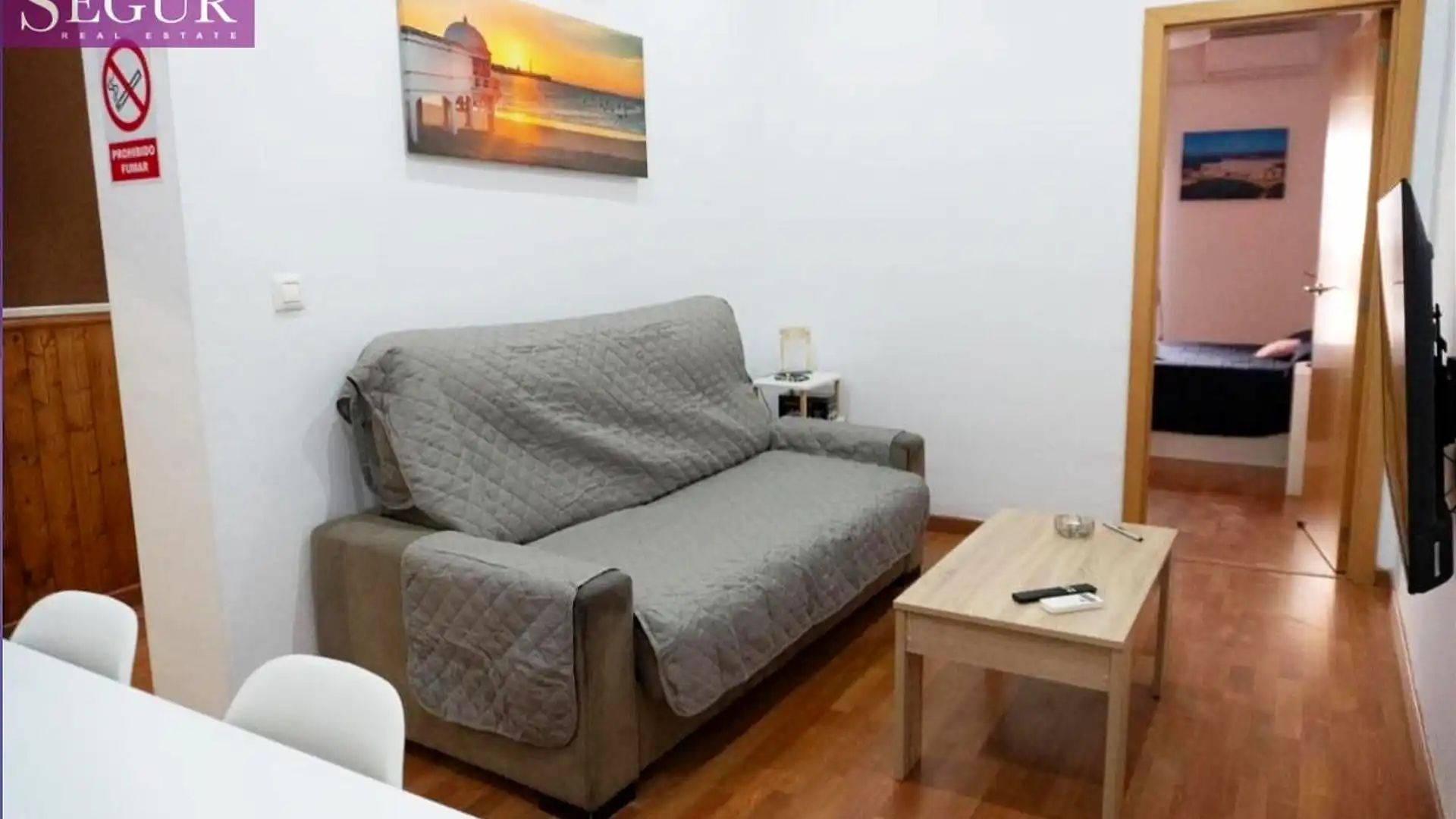 Sala de estar de Piso en venta en  Cádiz Capital con Parquet