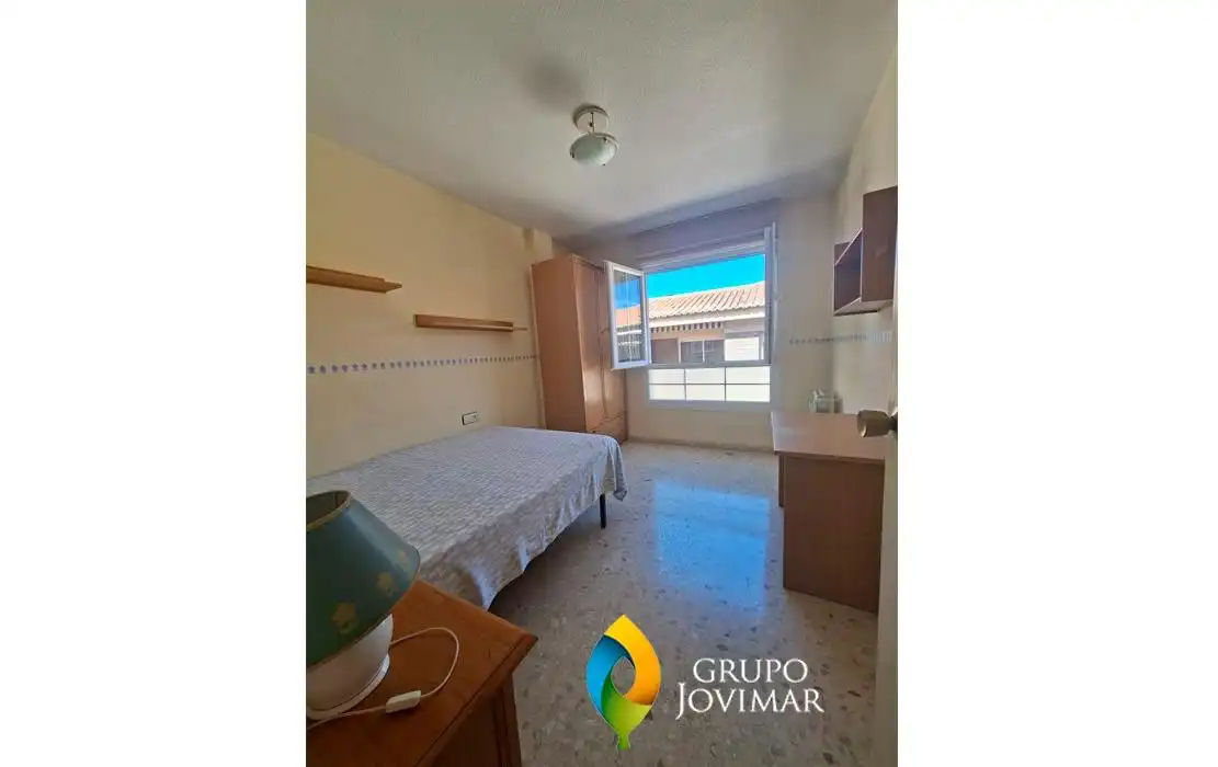 Habitación de Piso en venta en Guadix con Calefacción, Terraza y Amueblado