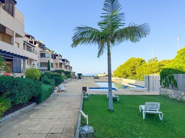 Piso con balcón en venta en Calabardina