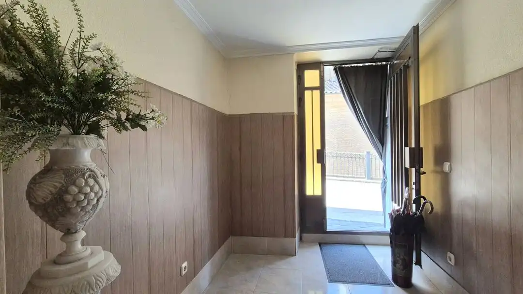 Houses for sale in Sesma  with Air Conditioner, Heating and Storage room