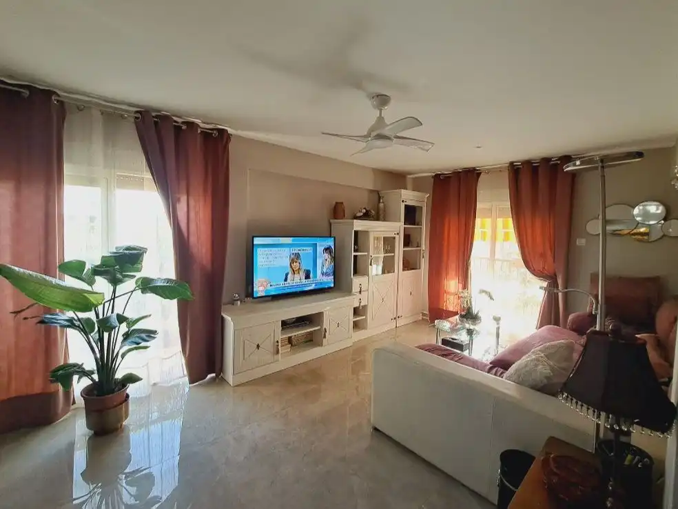 Piso con ascensor en venta en Calle Jaime María Buch 2, imagen 10
