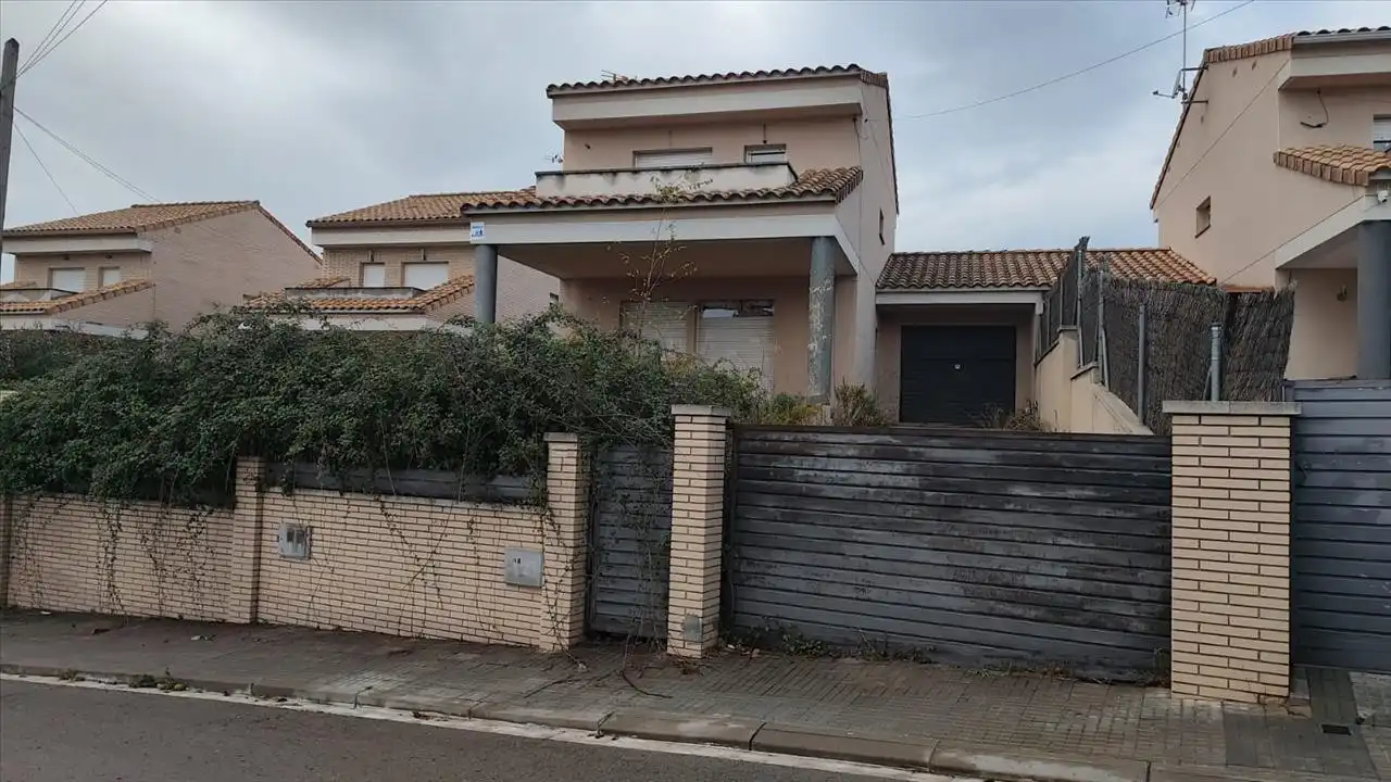 Adosado con jardín en venta en Calle Ametller