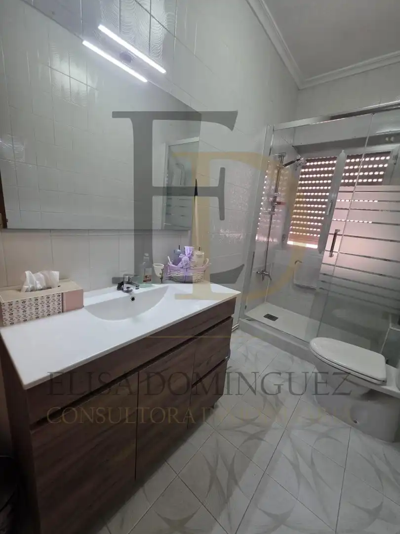 Baño de Piso en venta en Salamanca con Calefacción, Parquet y Amueblado
