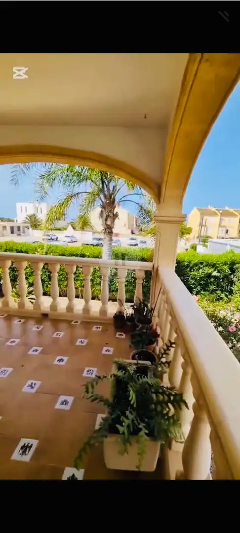 Terrassa de Casa o xalet en venda en Oliva amb Aire condicionat, Calefacció i Jardí privat