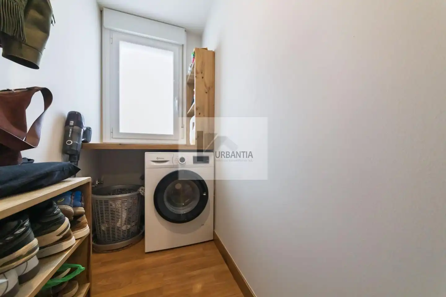Bedroom of Flat for sale in Iza / Itza  with Heating, Parquet flooring and Storage room