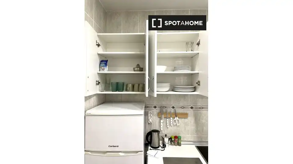 Kitchen of Flat for rent in Madrid  with Air Conditioner, Heating and Furnished
