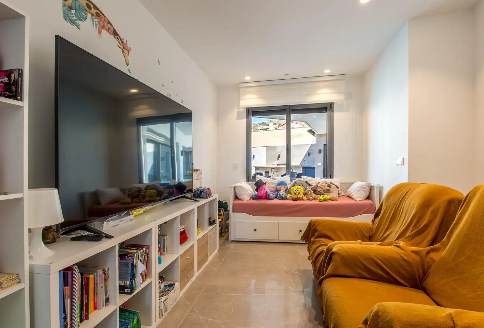Sala de estar de Casa o chalet en venta en Murcia con Aire acondicionado, Calefacción y Jardín privado