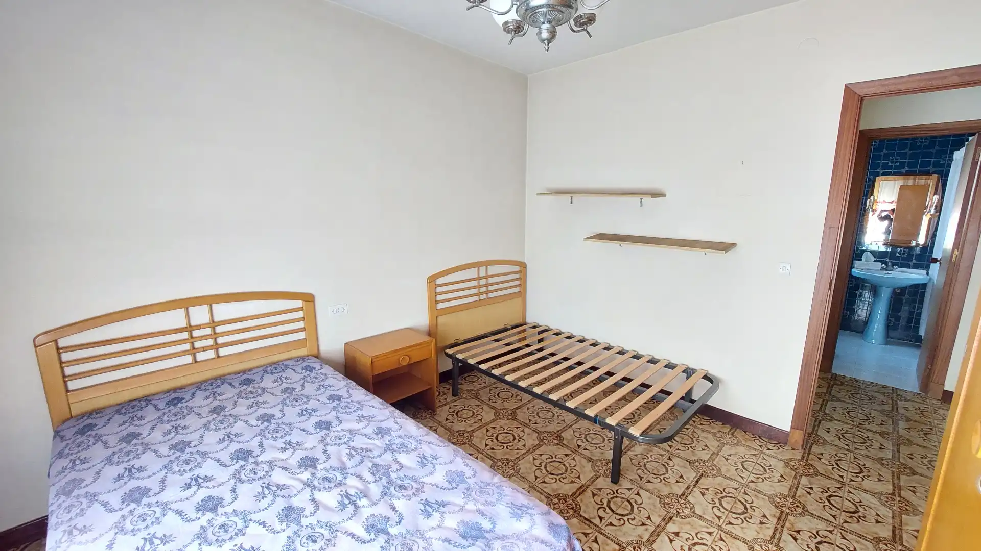 Habitación de Piso en venta en Murcia con Amueblado, Horno y Balcón
