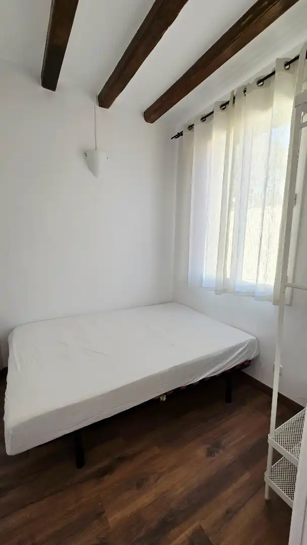 Bedroom of Flat for sale in Barcelona  with Air Conditioner, Heating and Parquet flooring