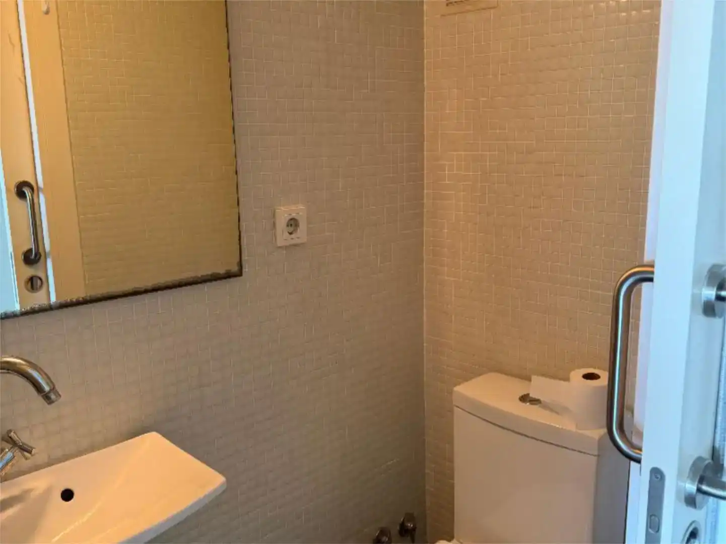 Badezimmer von Dachboden zur Miete in Valencia mit Klimaanlage, Parkett und Schwimmbad