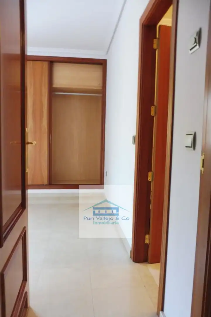 Flat for rent in Córdoba  with Air Conditioner, Terrace and Storage room