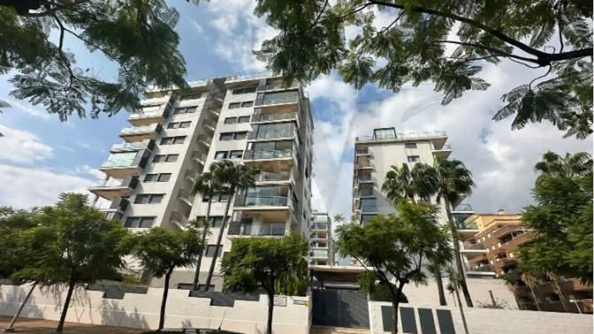 Vista exterior de Piso en venta en Oropesa del Mar / Orpesa con Aire acondicionado, Calefacción y Jardín privado