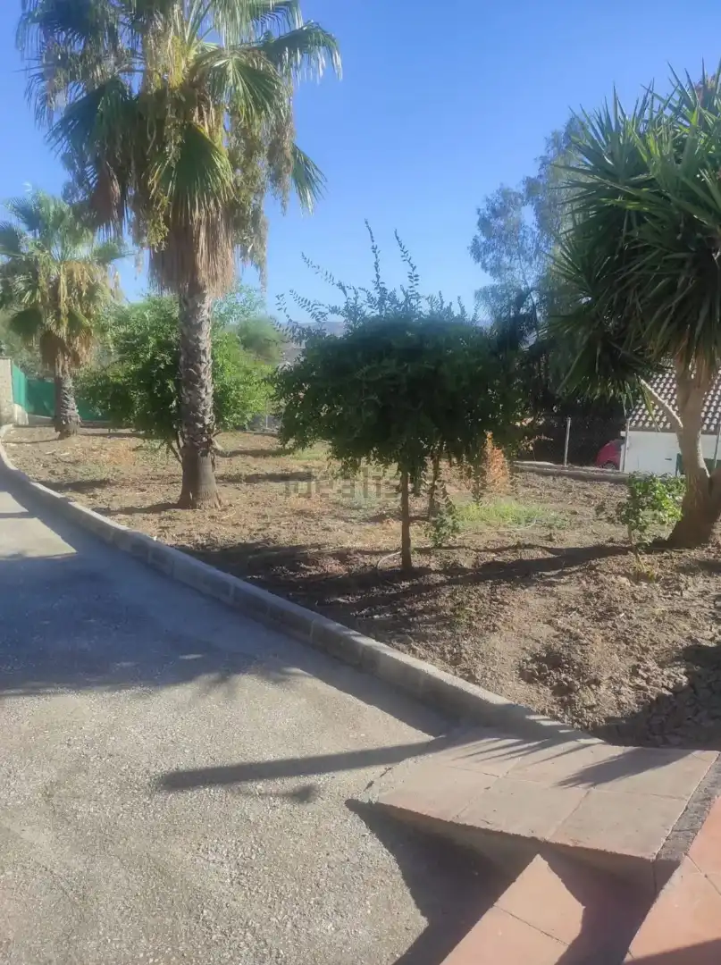 Finca rústica en venta en Alhaurín El Grande con Aire acondicionado, Jardín privado y Trastero