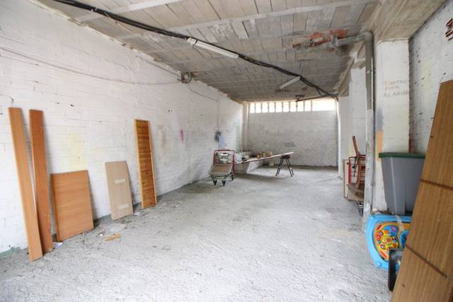 Local comercial en Venta en Calle Pancho Cossío en Cerezo - Aspla - Torres