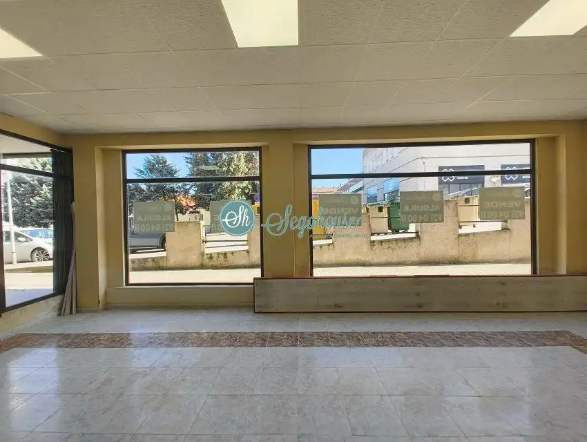 Local comercial en venda a La Lastrilla, imagen 12