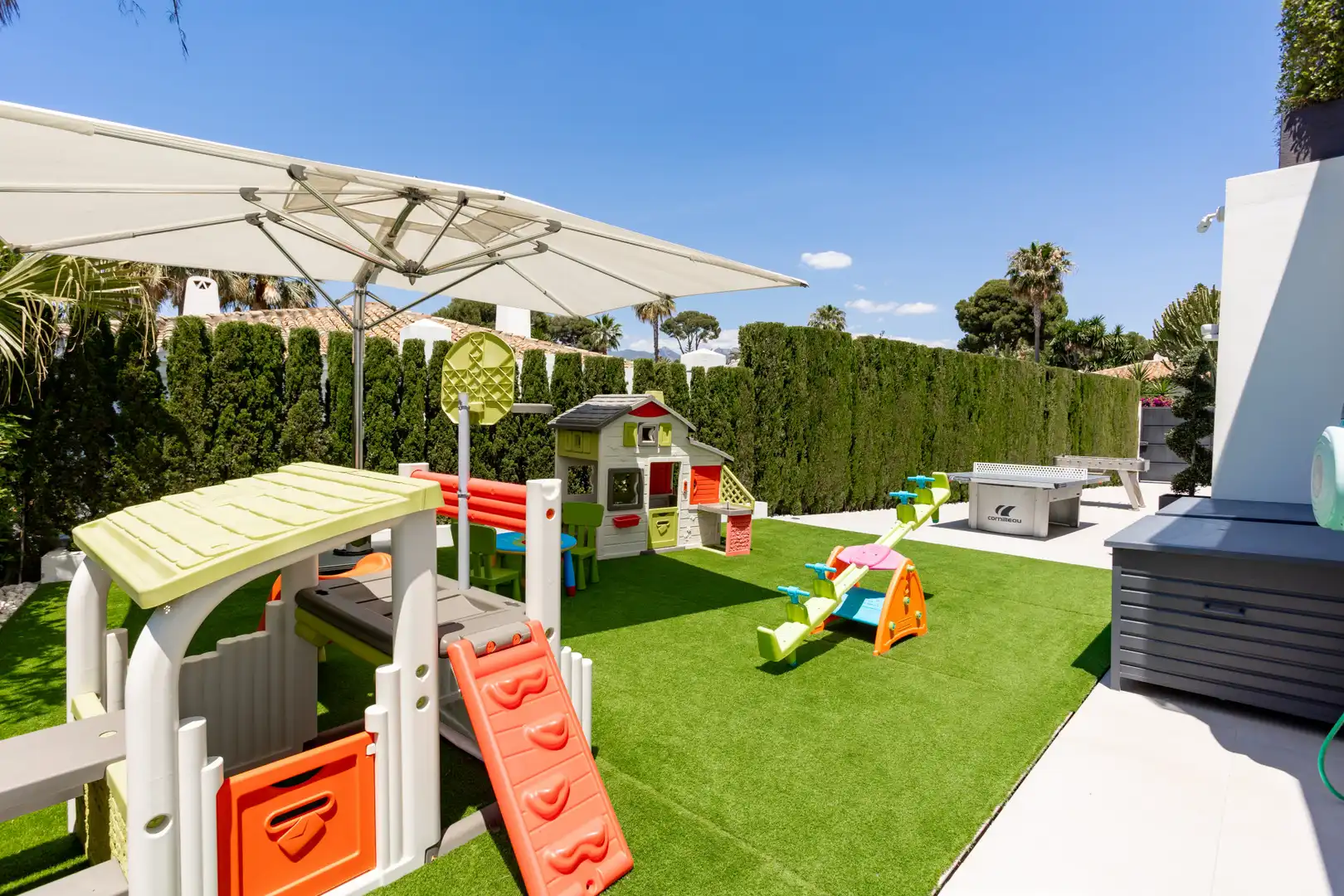 Terrassa de Casa o xalet en venda en Marbella amb Aire condicionat, Jardí privat i Terrassa