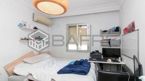 Foto 2 de Piso en venta en Calle Pilarica, Moscardó, Madrid