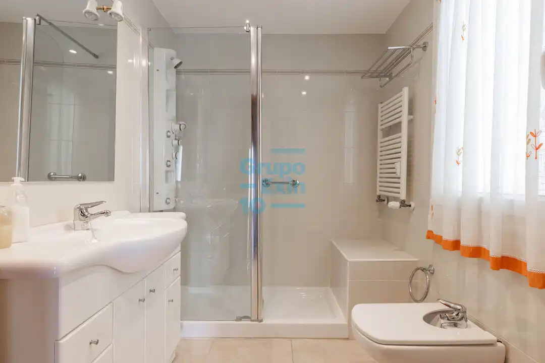 Attic for sale in Amara Zaharra - Arbaizenea